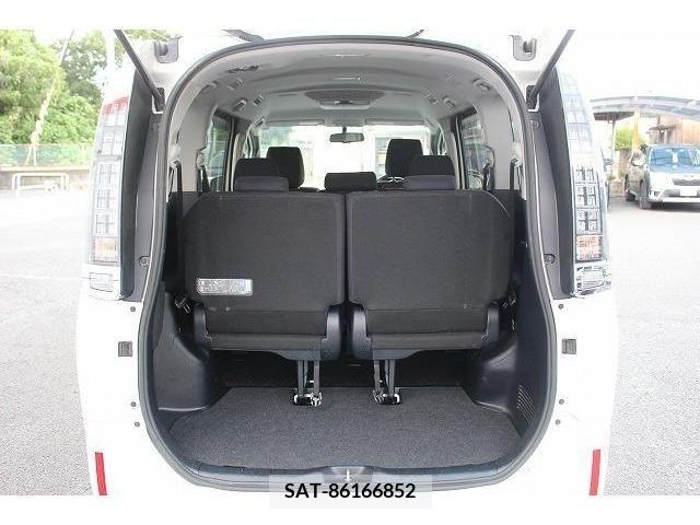 Toyota VOXY 2014-09 370500-17