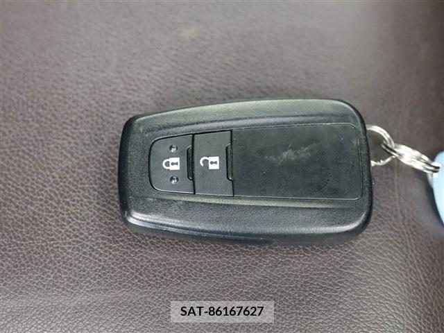 Toyota C-HR 2018-10 294908-16