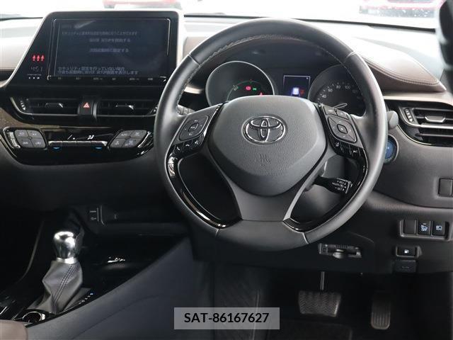 Toyota C-HR 2018-10 294908-1