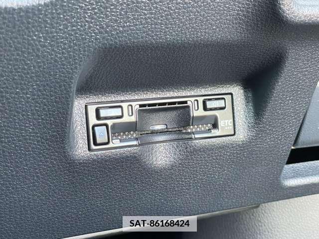Toyota SIENTA 2022-12 336771-15