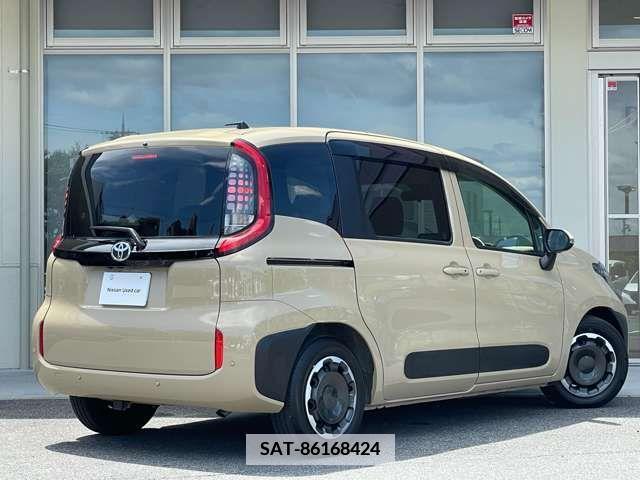 Toyota SIENTA 2022-12 336771-17