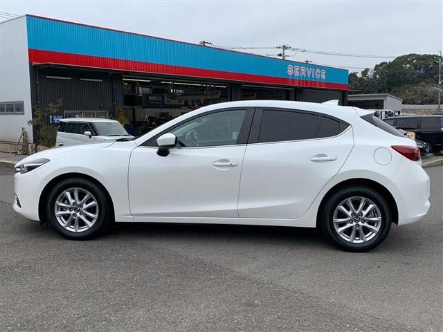 Mazda AXELA SPORT 2018-02 1360-7