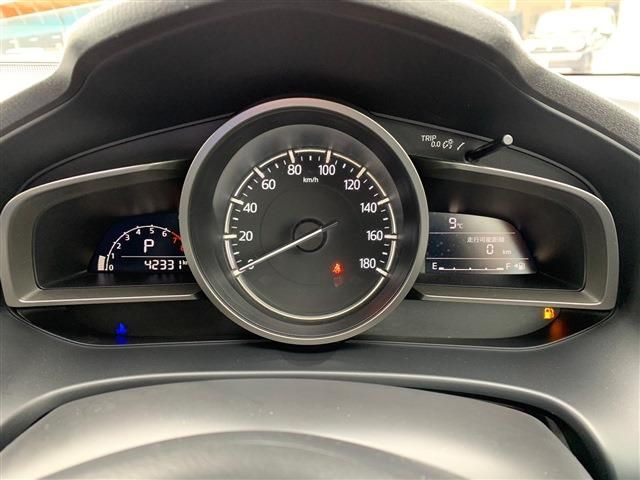 Mazda AXELA SPORT 2018-02 1360-28