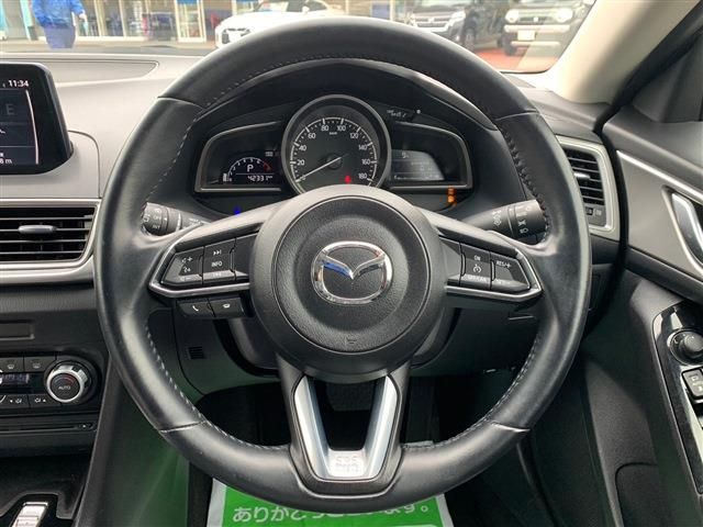 Mazda AXELA SPORT 2018-02 1360-23