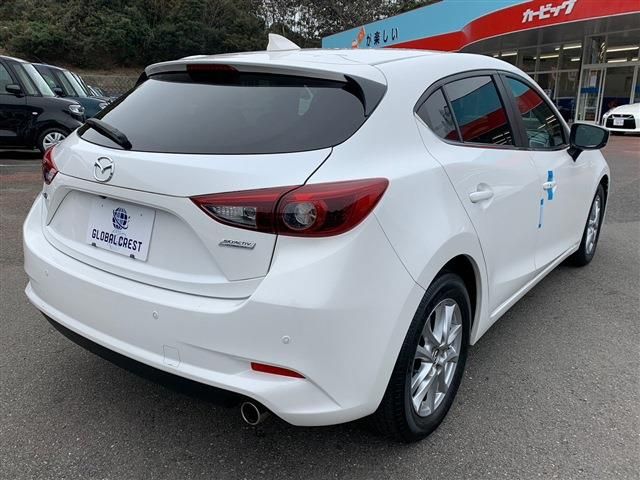 Mazda AXELA SPORT 2018-02 1360-10