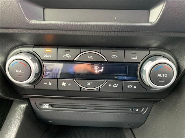 Mazda AXELA SPORT 2018-02 1360-26