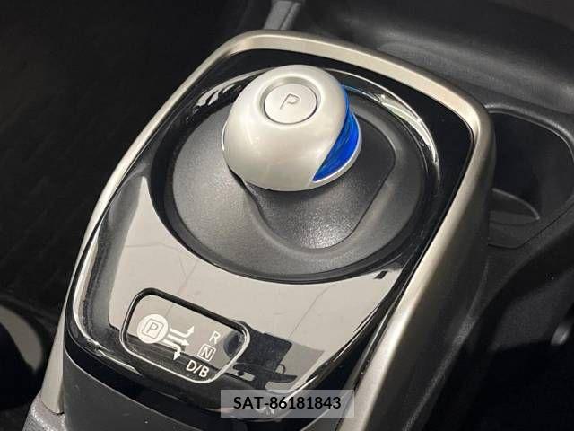 Nissan NOTE 2017-03 305359-12