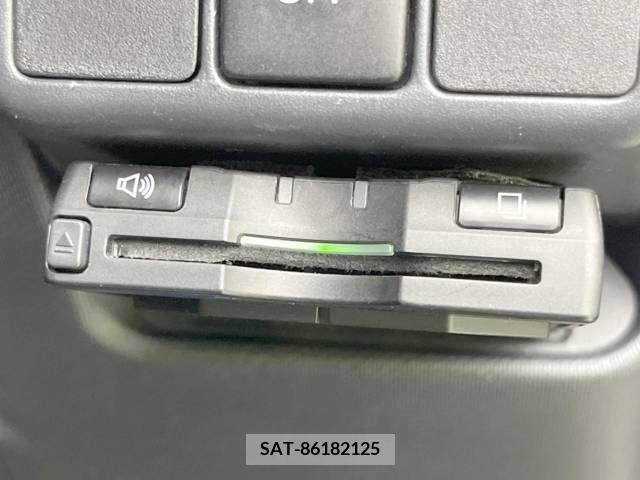Toyota AQUA 2014-04 336271-4