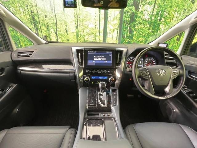 Toyota ALPHARD 2020-11 196779-1
