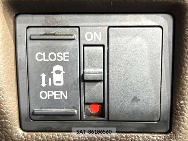 Honda N BOX 2021-07 333883-5