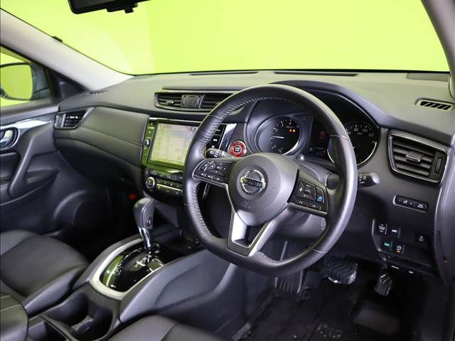 Nissan X-TRAIL 2018-05 1635-18