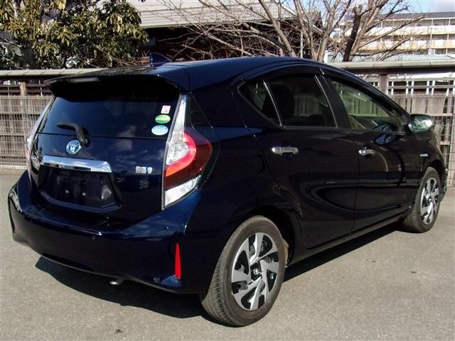 Toyota AQUA 2020-01 1838-1