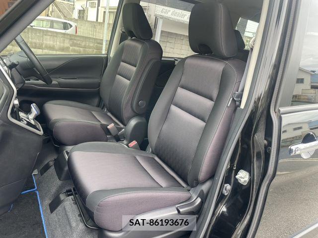 Nissan SERENA 2018-03 330704-15