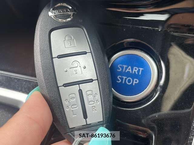 Nissan SERENA 2018-03 330704-13