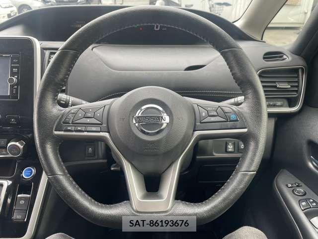 Nissan SERENA 2018-03 330704-10