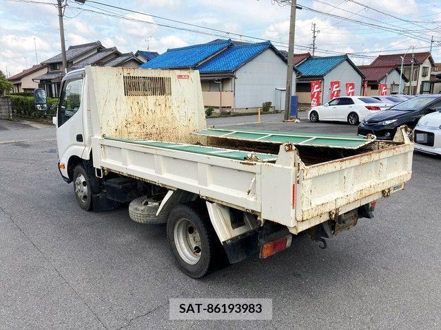 Hino DUTRO 2013-12 267706-2