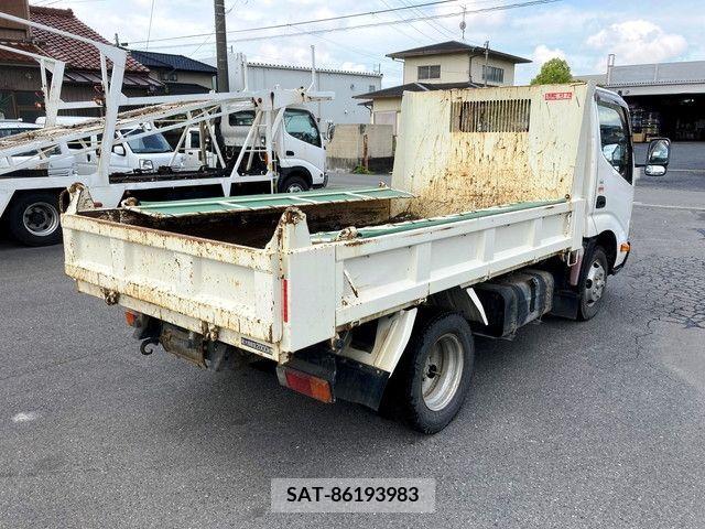 Hino DUTRO 2013-12 267706-4