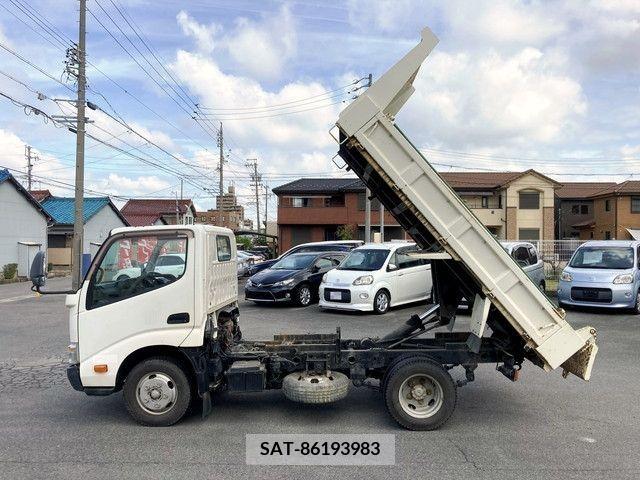 Hino DUTRO 2013-12 267706-14