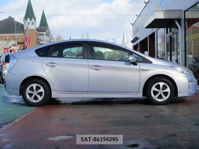 Toyota PRIUS 2011-12 201531-4
