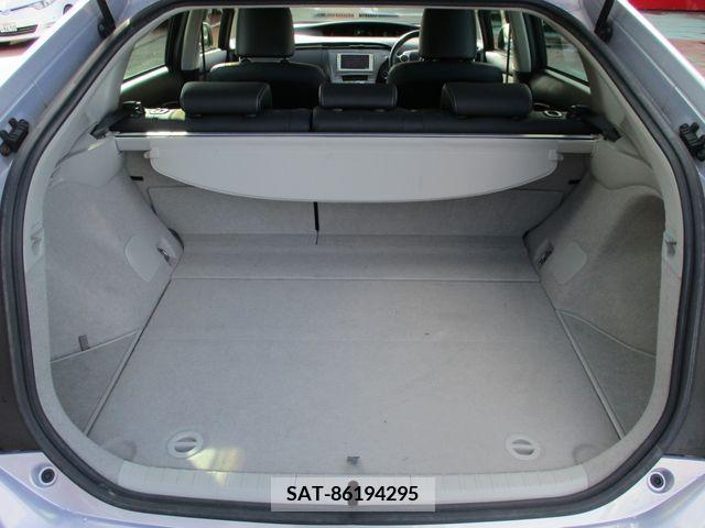 Toyota PRIUS 2011-12 201531-7