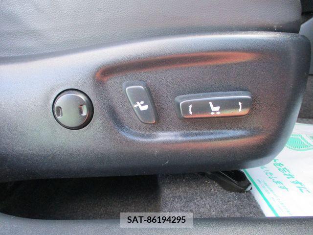 Toyota PRIUS 2011-12 201531-19