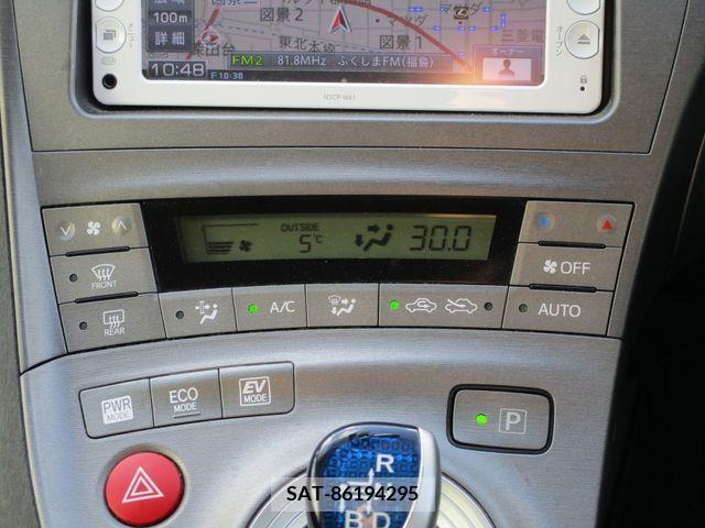 Toyota PRIUS 2011-12 201531-11