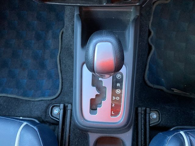 Suzuki JIMNY SIERRA 2007-06 29057-19
