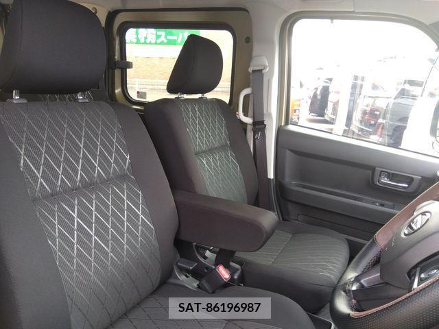 Daihatsu ATRAI 2023-10 292486-8