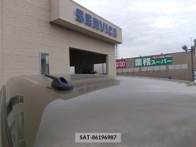 Daihatsu ATRAI 2023-10 292486-9