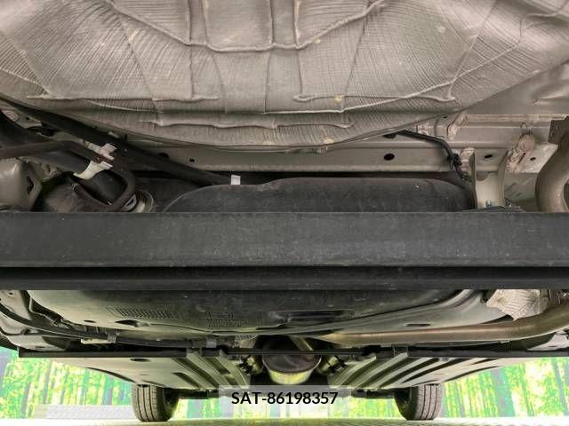 Suzuki SWIFT 2021-04 320950-16