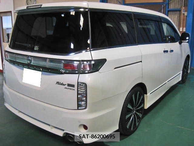 Nissan ELGRAND 2014-03 204993-4