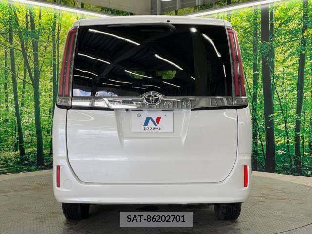 Toyota NOAH 2018-05 321711-16