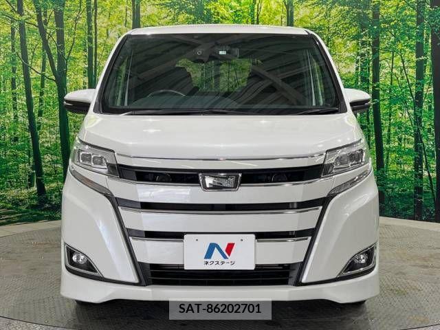 Toyota NOAH 2018-05 321711-15