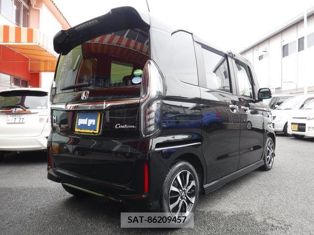 Honda N BOX CUSTOM 2019-04 213557-5