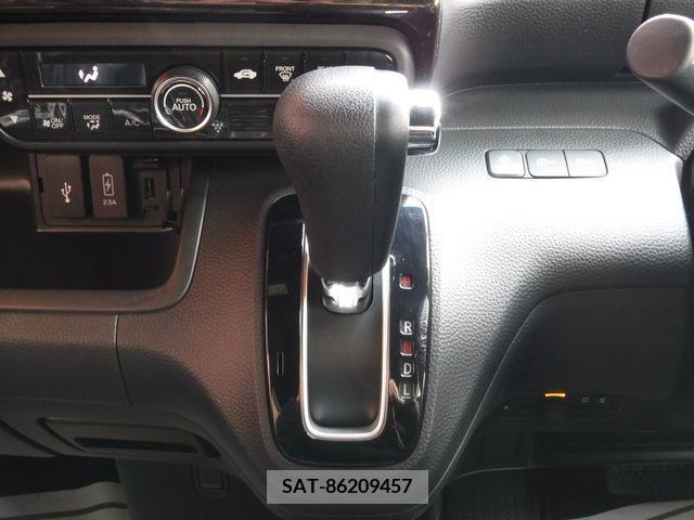 Honda N BOX CUSTOM 2019-04 213557-15