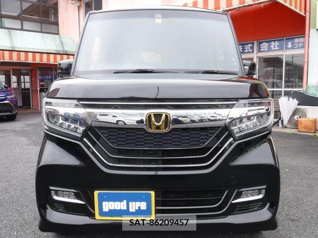 Honda N BOX CUSTOM 2019-04 213557-1