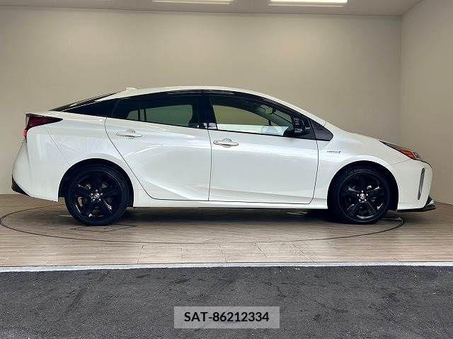 Toyota PRIUS 2019-12 335180-16