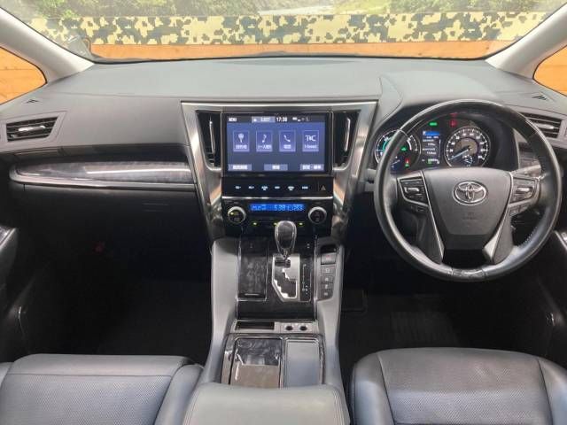 Toyota VELLFIRE 2019-01 183294-1