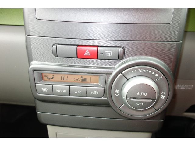 Daihatsu MOVE CONTE 2014-05 1414-10