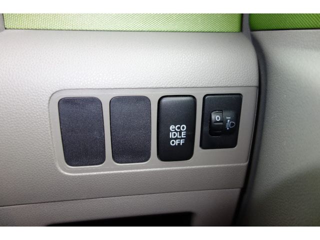 Daihatsu MOVE CONTE 2014-05 1414-14