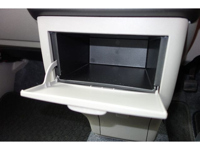 Daihatsu MOVE CONTE 2014-05 1414-11