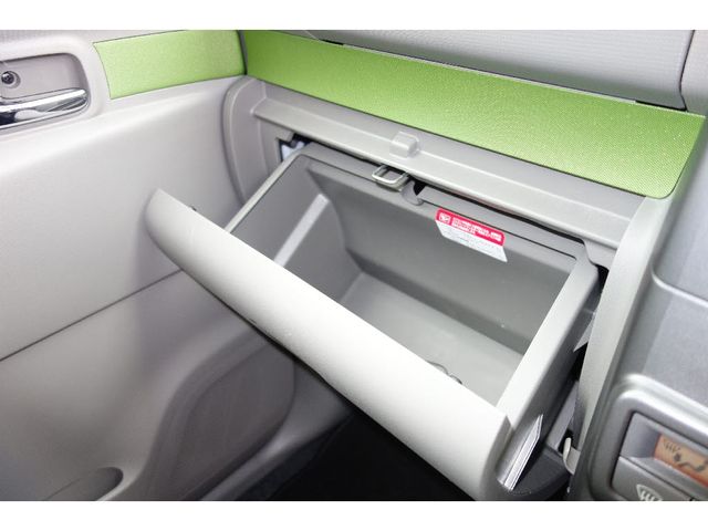 Daihatsu MOVE CONTE 2014-05 1414-12