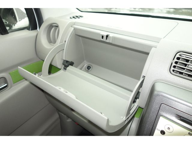 Daihatsu MOVE CONTE 2014-05 1414-13