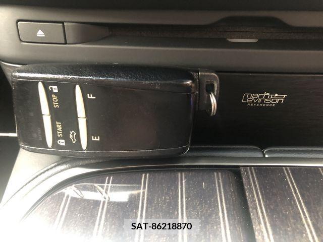 Lexus LS 2018-03 354269-4