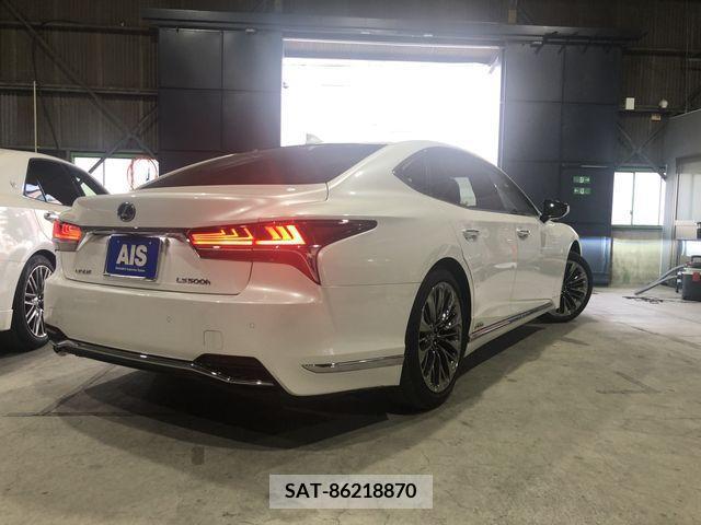 Lexus LS 2018-03 354269-2