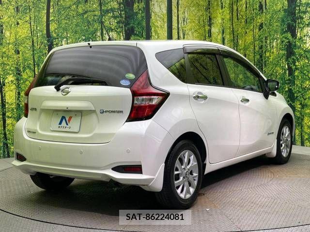 Nissan NOTE 2018-08 392949-17