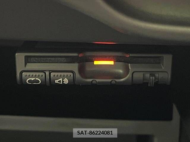 Nissan NOTE 2018-08 392949-7