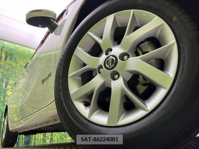 Nissan NOTE 2018-08 392949-13