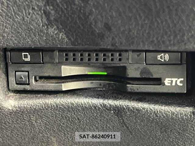 Toyota SIENTA 2016-06 213093-5