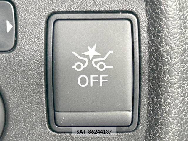 Nissan NOTE 2018-07 222471-4